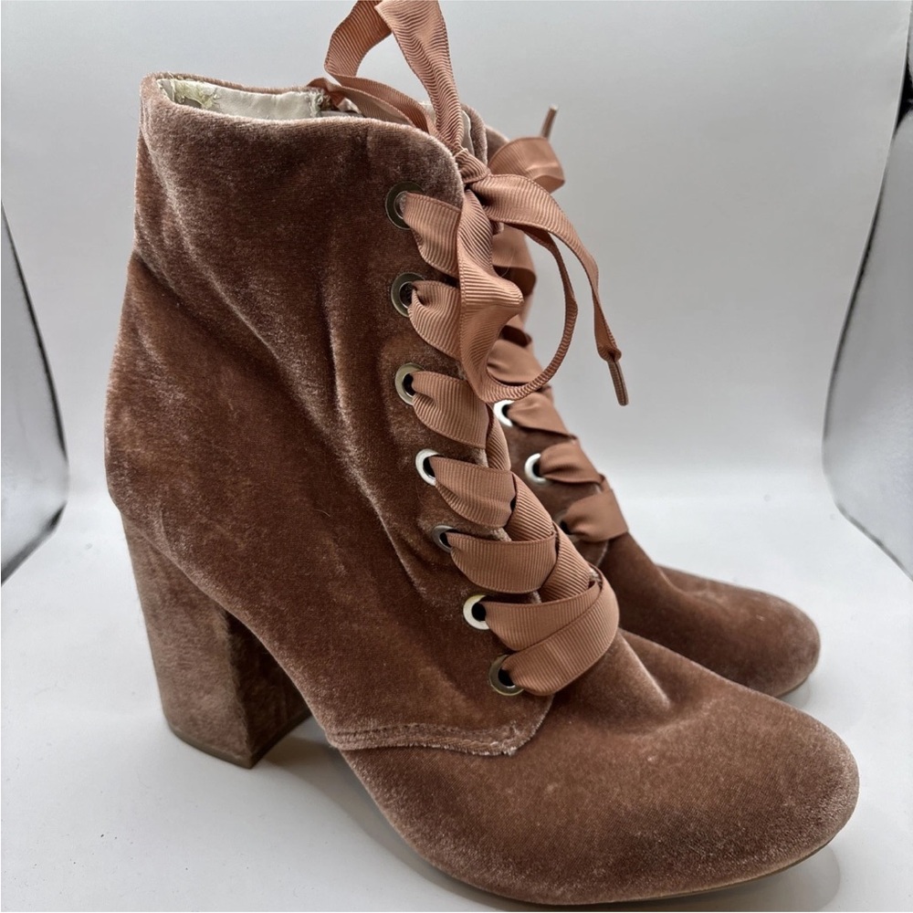 Kenneth Cole Velvet Lace-Up Boots - pink